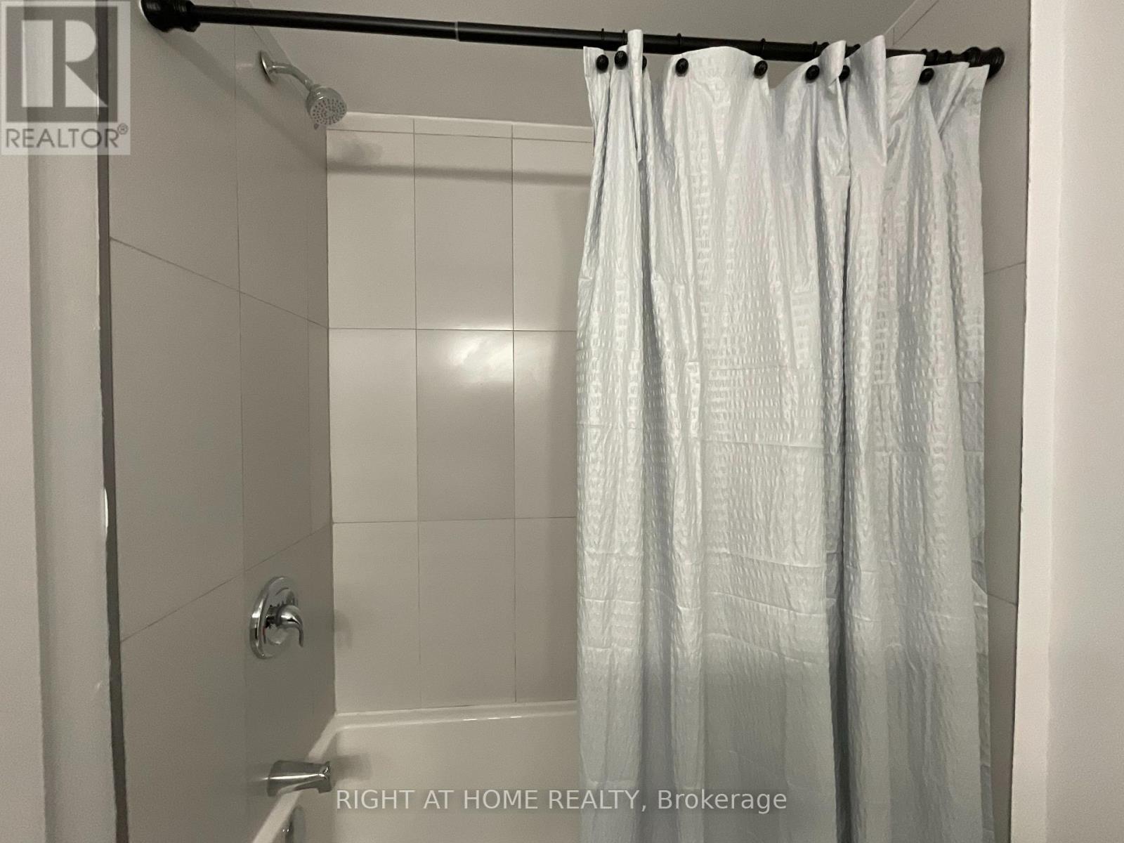 Main Floor - 674 Manning Avenue, Toronto (Annex), Ontario  M6G 2W4 - Photo 15 - C12469431