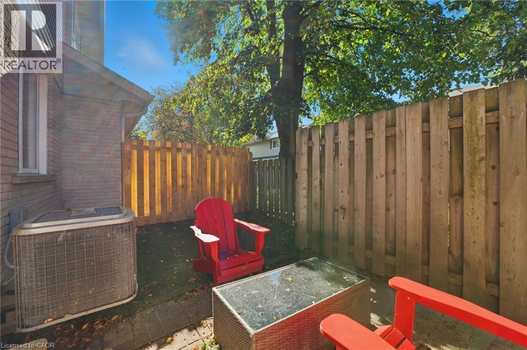 445 Kingscourt Drive Unit# 6, Waterloo, Ontario N2K 3R4 - Photo 17 - 40786472