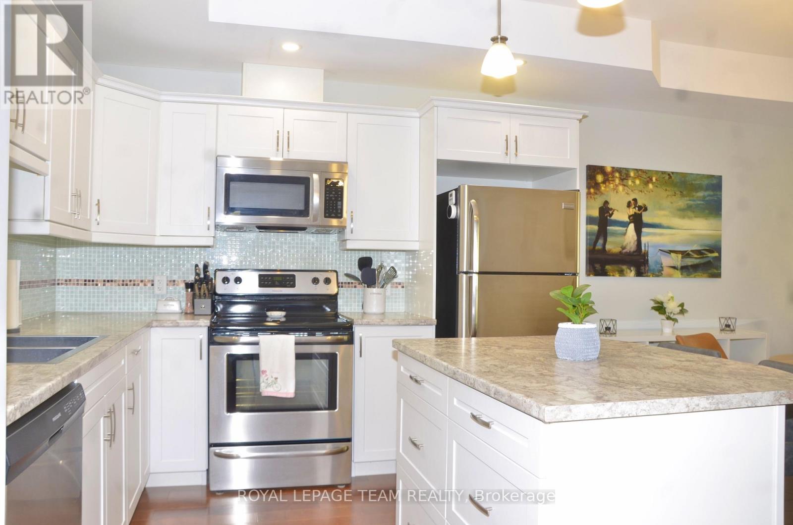 13a Centre Street N, Brockville, Ontario  K6V 5S6 - Photo 10 - X12518856