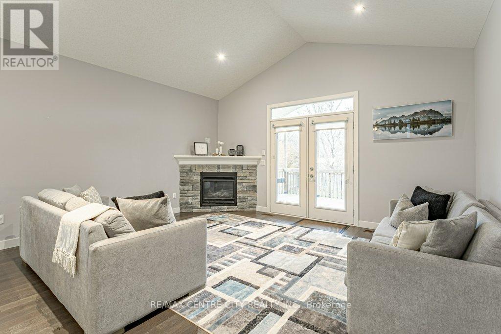 2 Diamondridge Court, St. Marys, Ontario  N4X 0B3 - Photo 10 - X12520414