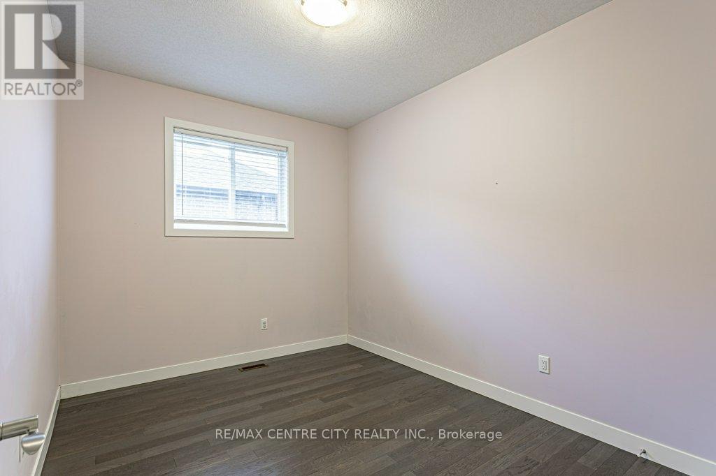 2 Diamondridge Court, St. Marys, Ontario  N4X 0B3 - Photo 15 - X12520414