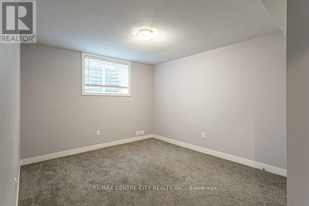 2 Diamondridge Court, St. Marys, Ontario  N4X 0B3 - Photo 20 - X12520414