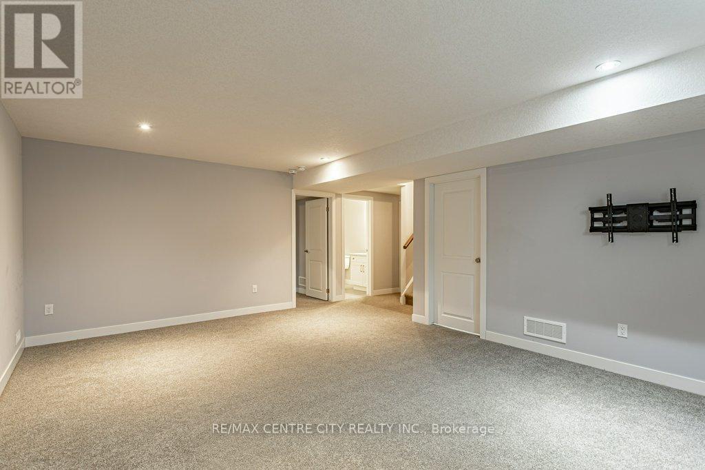 2 Diamondridge Court, St. Marys, Ontario  N4X 0B3 - Photo 25 - X12520414