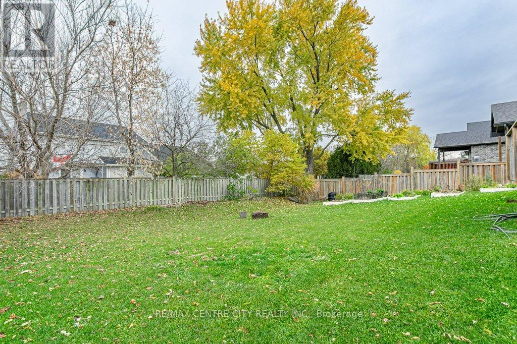 2 Diamondridge Court, St. Marys, Ontario  N4X 0B3 - Photo 34 - X12520414