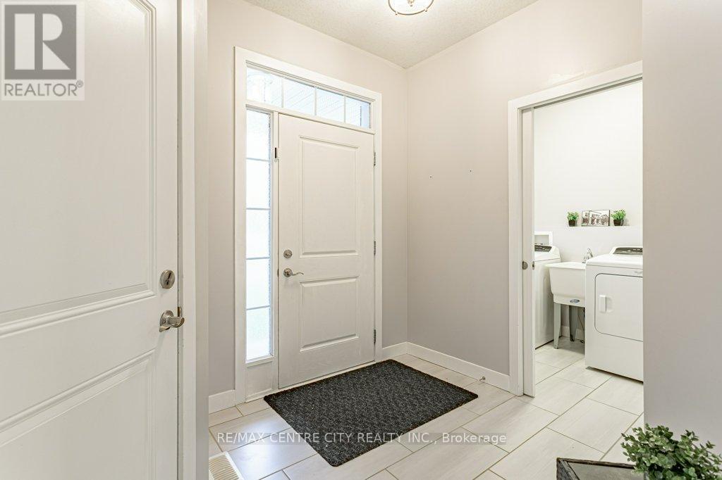 2 Diamondridge Court, St. Marys, Ontario  N4X 0B3 - Photo 5 - X12520414