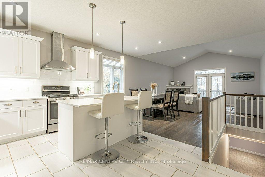 2 Diamondridge Court, St. Marys, Ontario  N4X 0B3 - Photo 6 - X12520414