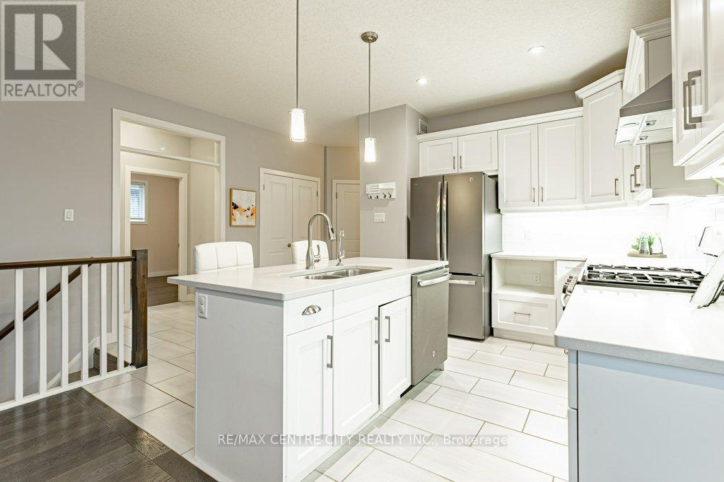 2 Diamondridge Court, St. Marys, Ontario  N4X 0B3 - Photo 8 - X12520414