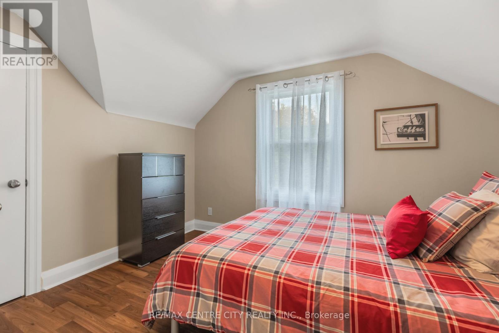 59 Dakin St Street, London East, Ontario  N5Z 1A4 - Photo 15 - X12520418