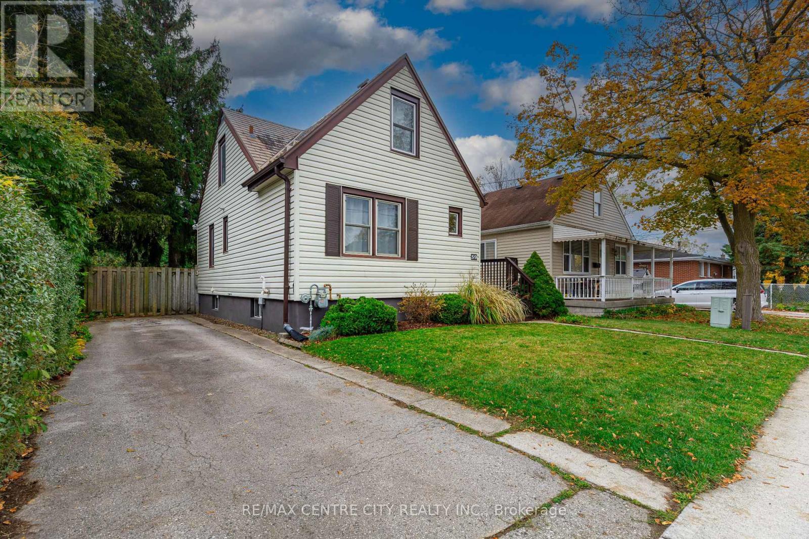 59 Dakin St Street, London East, Ontario  N5Z 1A4 - Photo 2 - X12520418
