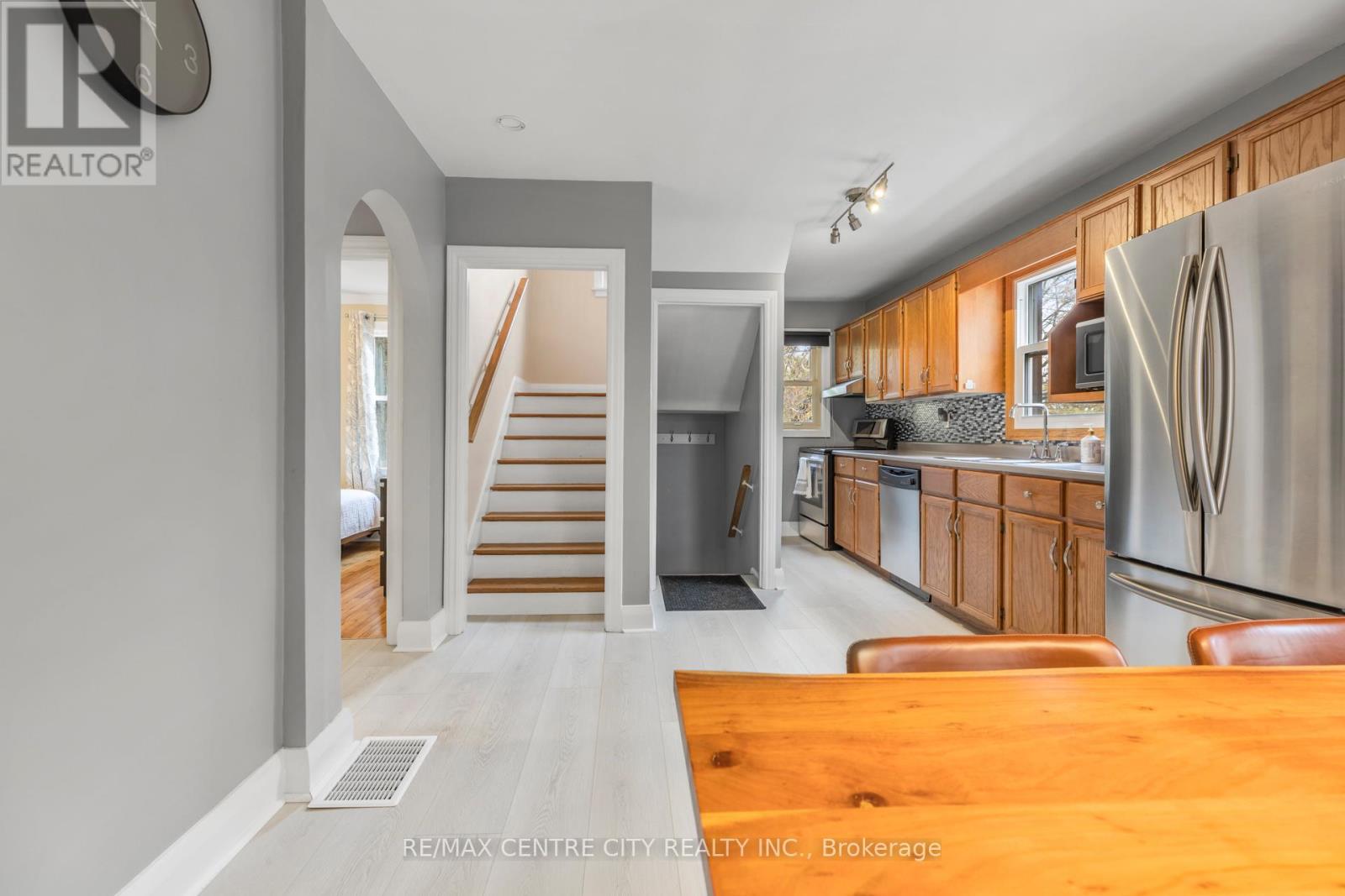 59 Dakin St Street, London East, Ontario  N5Z 1A4 - Photo 9 - X12520418