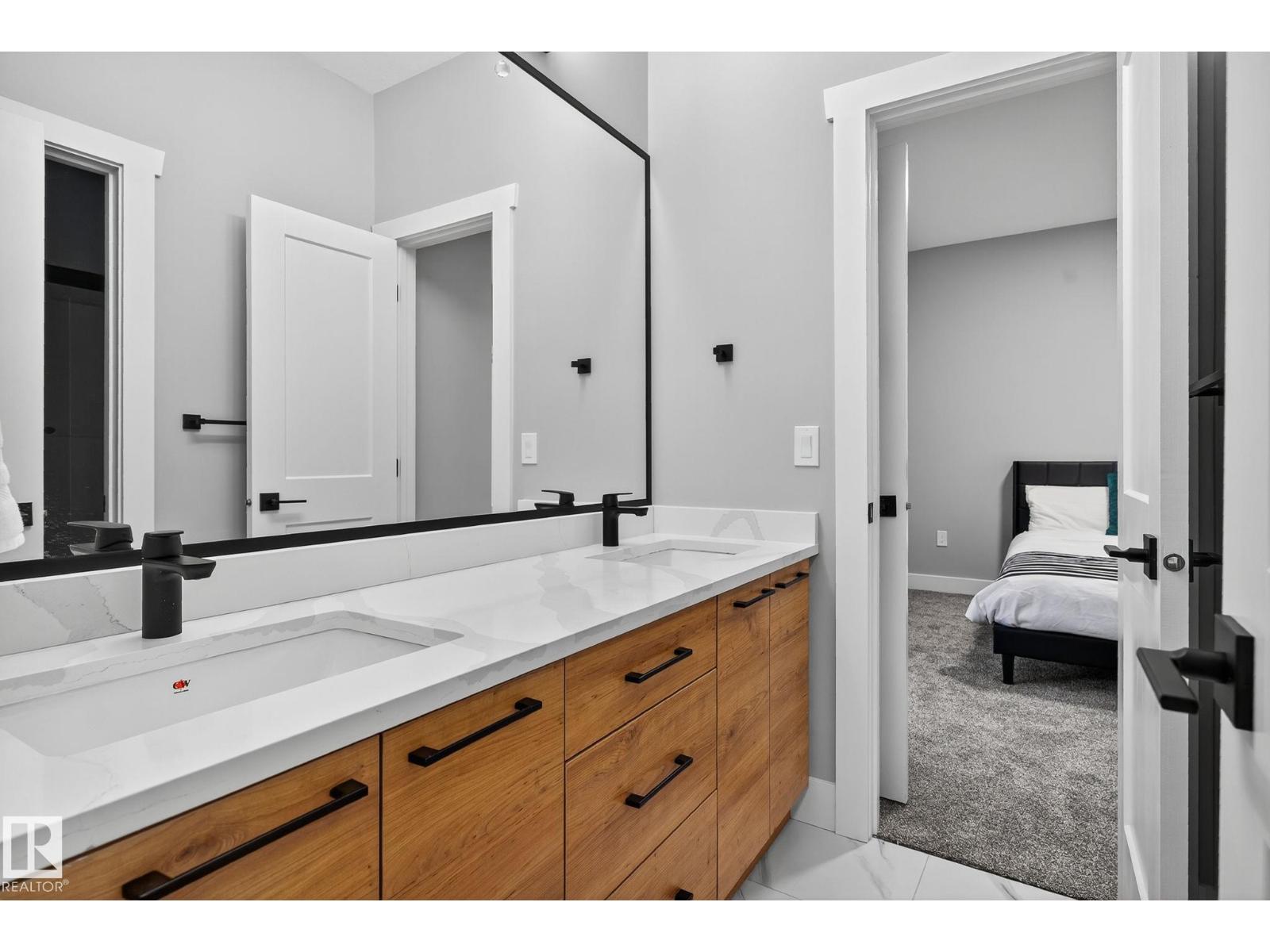 1815 17 Av Nw, Edmonton, Alberta  T6T 2N2 - Photo 37 - E4465047