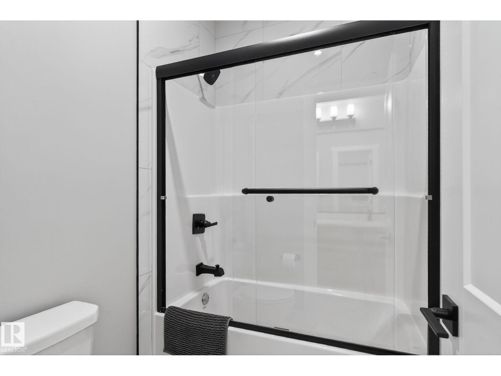 1815 17 Av Nw, Edmonton, Alberta  T6T 2N2 - Photo 40 - E4465047