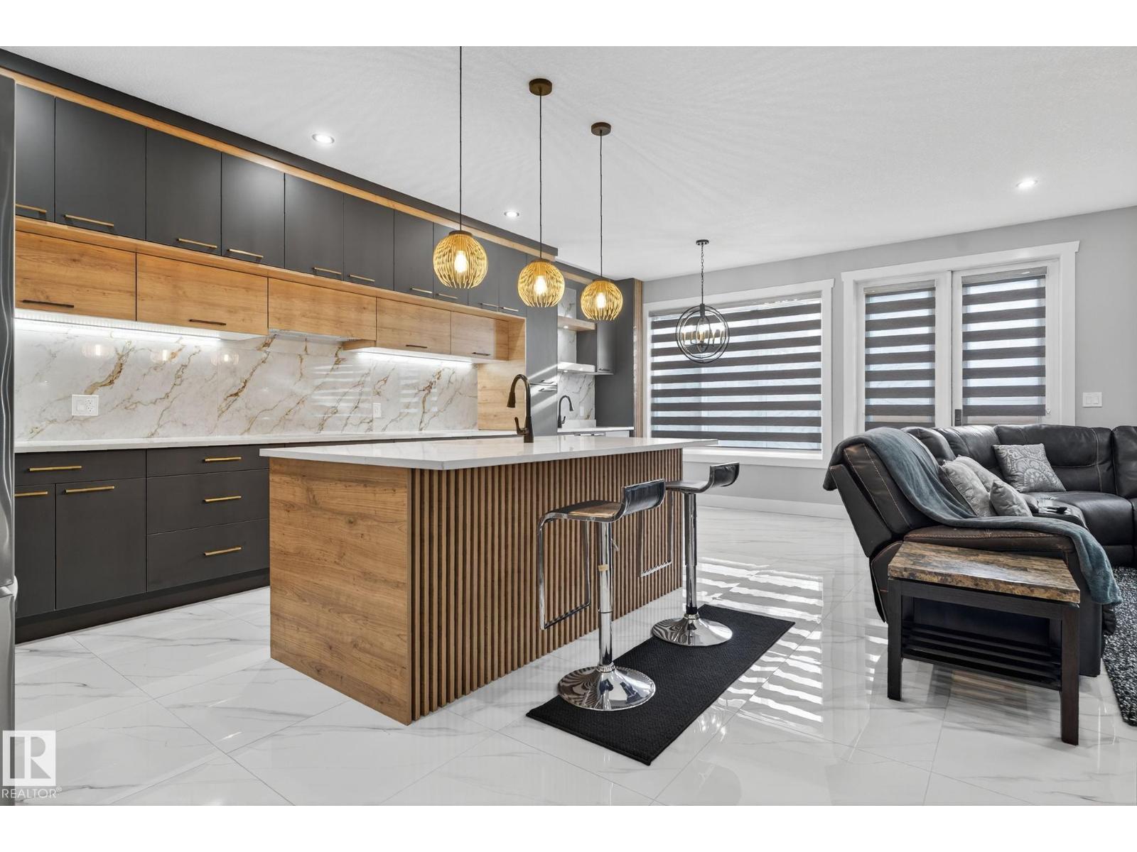 1815 17 Av Nw, Edmonton, Alberta  T6T 2N2 - Photo 9 - E4465047