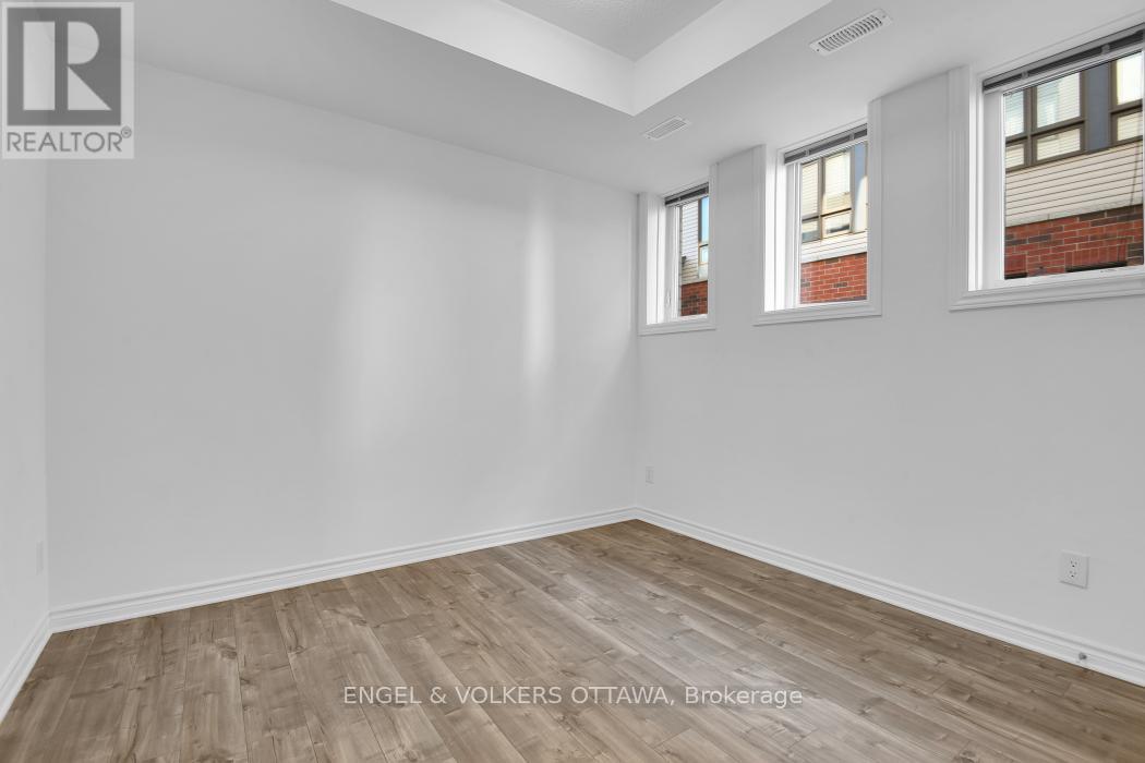 L - 50 Jaguar Private, Ottawa, Ontario  K2V 0J2 - Photo 29 - X12520382