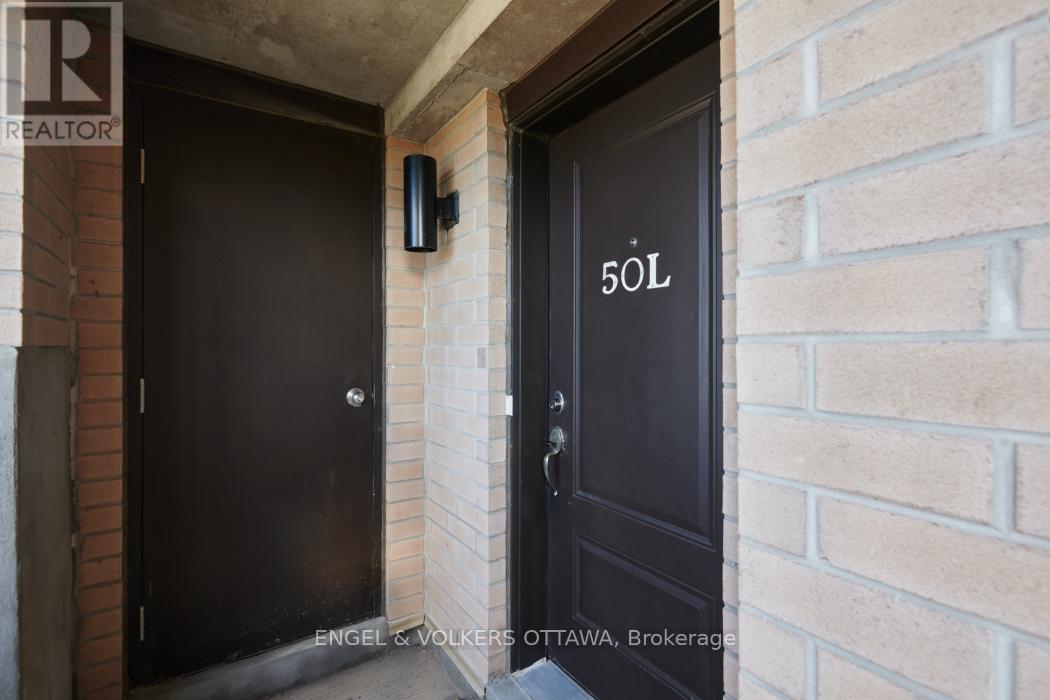 L - 50 Jaguar Private, Ottawa, Ontario  K2V 0J2 - Photo 5 - X12520382