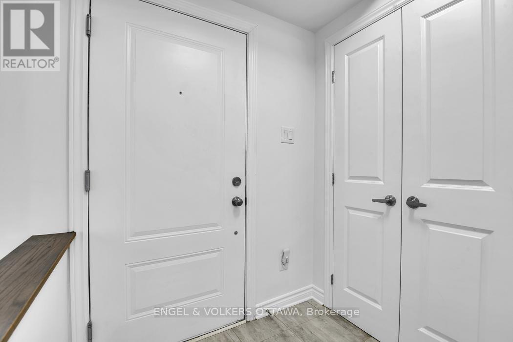 L - 50 Jaguar Private, Ottawa, Ontario  K2V 0J2 - Photo 6 - X12520382