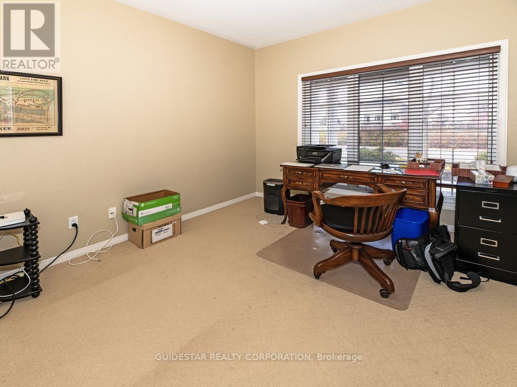 58 Tradewinds Drive, Ottawa, Ontario  K2G 6Y7 - Photo 13 - X12520442