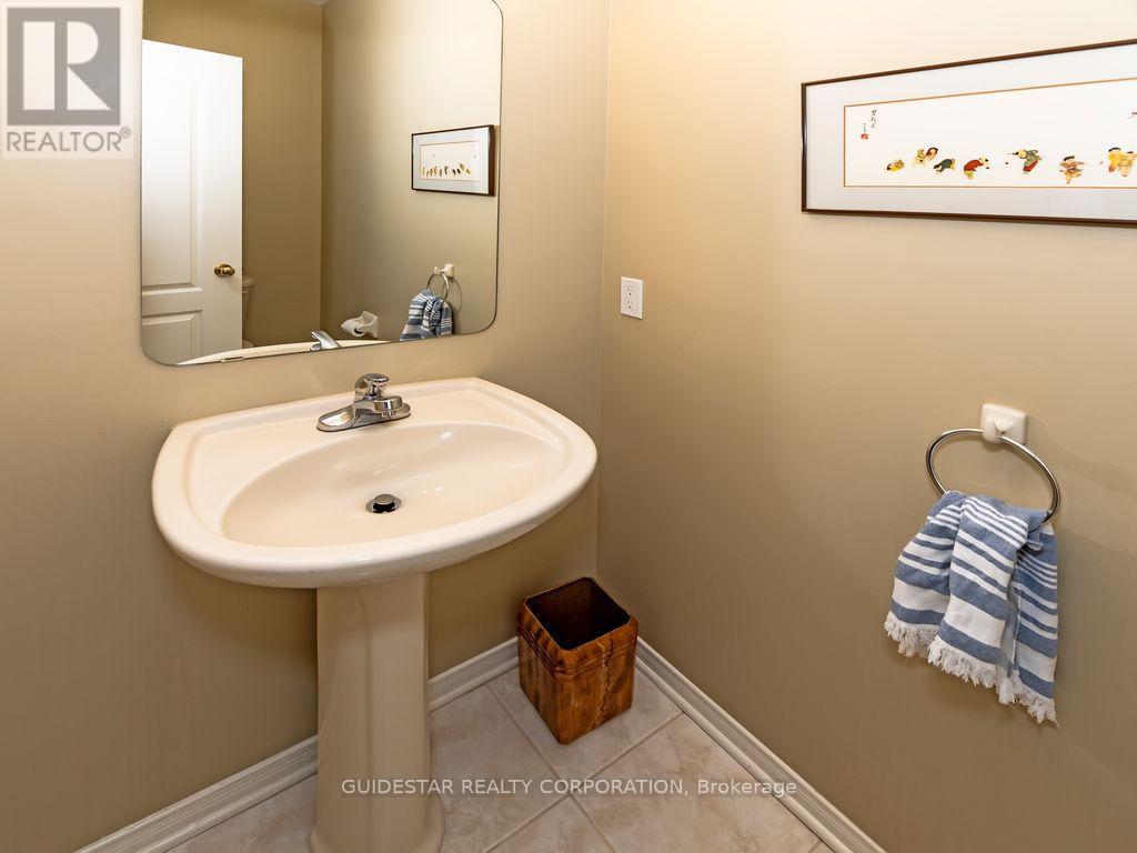 58 Tradewinds Drive, Ottawa, Ontario  K2G 6Y7 - Photo 27 - X12520442