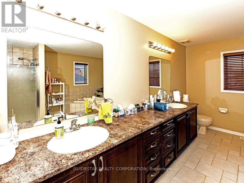 58 Tradewinds Drive, Ottawa, Ontario  K2G 6Y7 - Photo 29 - X12520442