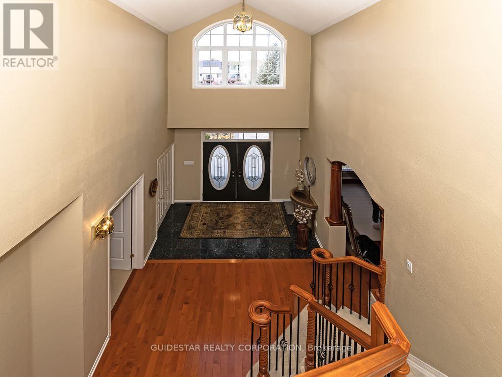 58 Tradewinds Drive, Ottawa, Ontario  K2G 6Y7 - Photo 6 - X12520442