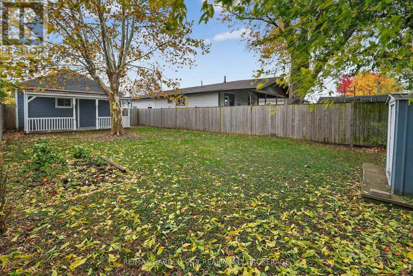 210 Wright Street, Welland, Ontario L3B 2K3 - Photo 25 - X12520402