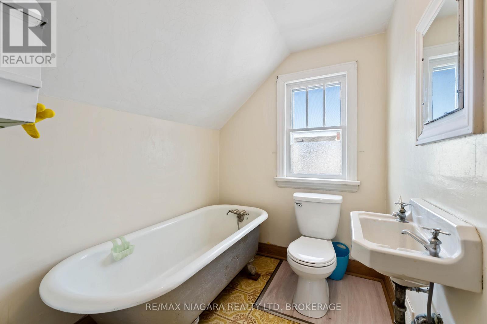 506 Harriet Street, Welland, Ontario  L3B 2J1 - Photo 28 - X12520424