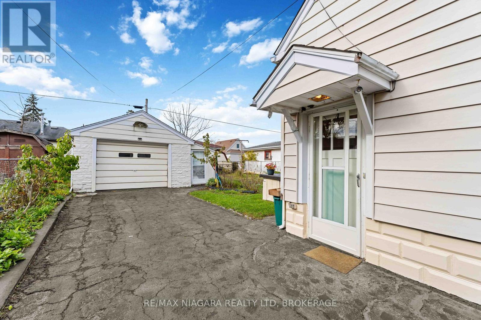 506 Harriet Street, Welland, Ontario  L3B 2J1 - Photo 35 - X12520424