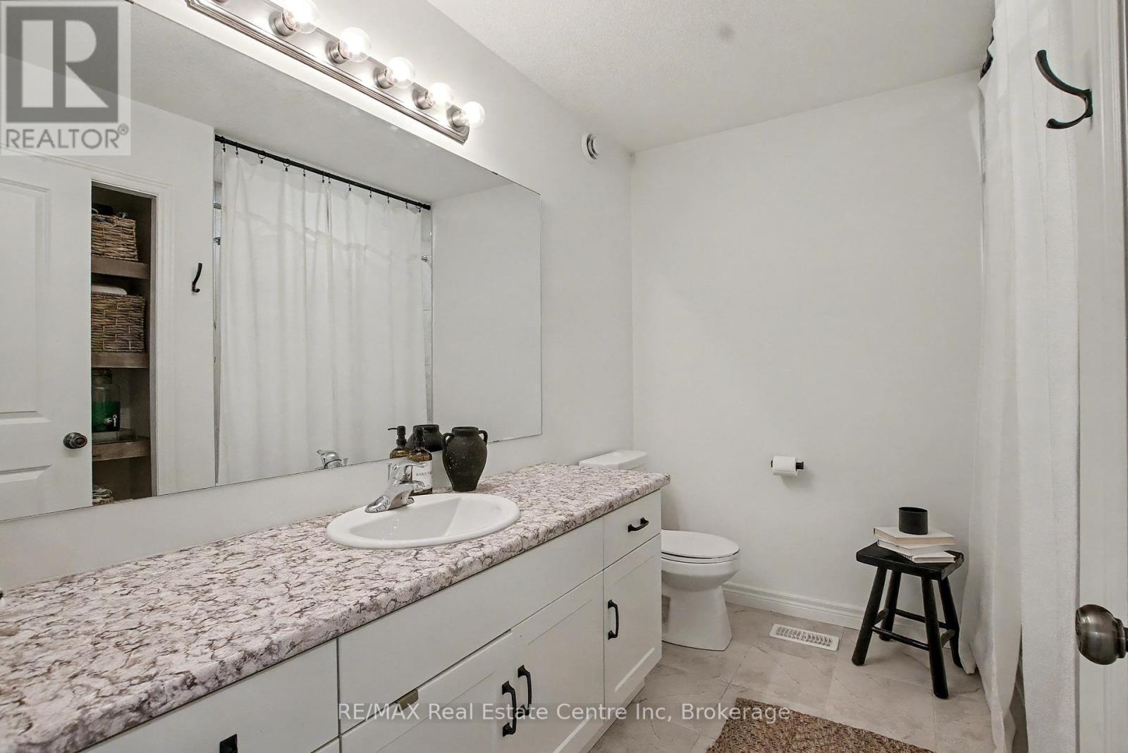 7 - 22 Marshall Drive, Guelph, Ontario N1E 0M9 - Photo 24 - X12520466