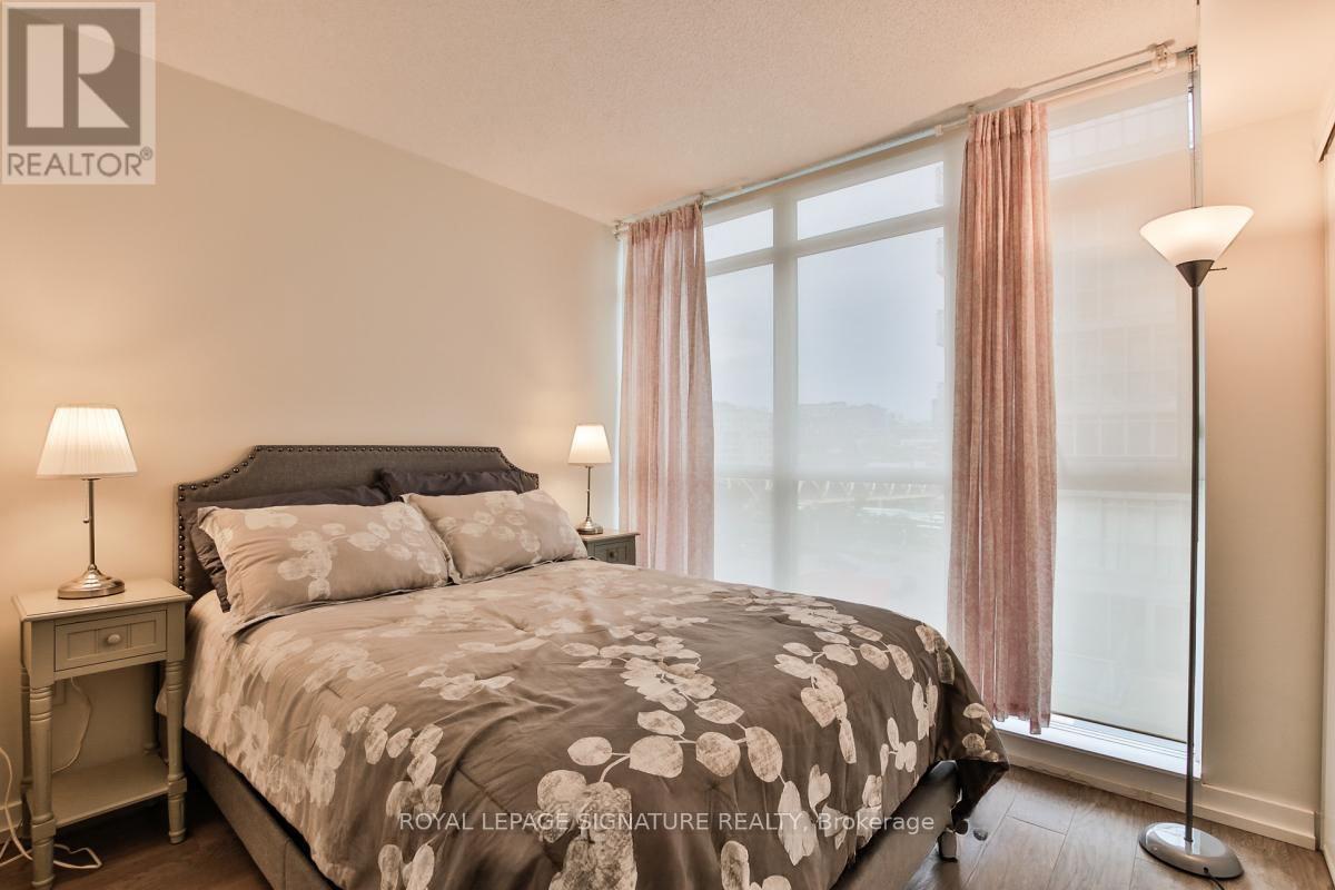 515 - 10 Capreol Court, Toronto, Ontario  M5V 4B3 - Photo 11 - C12520366