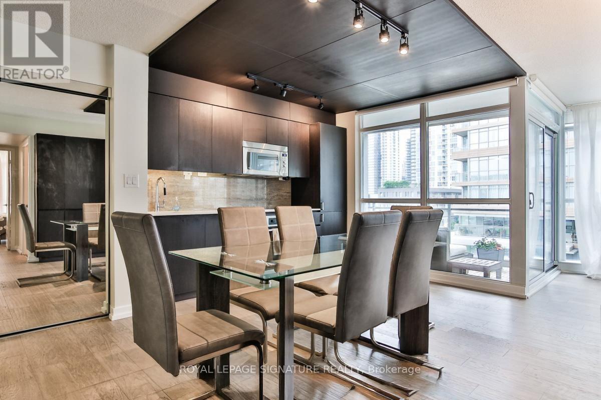 515 - 10 Capreol Court, Toronto, Ontario  M5V 4B3 - Photo 5 - C12520366