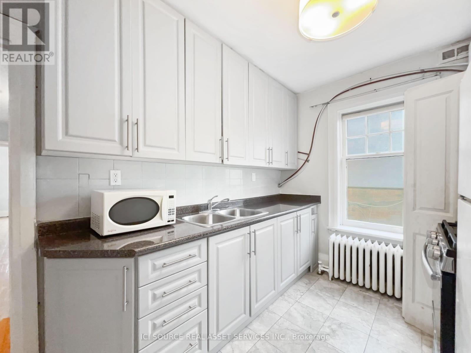 3 - 12 Kendal Avenue, Toronto, Ontario  M5R 1L7 - Photo 17 - C12520432