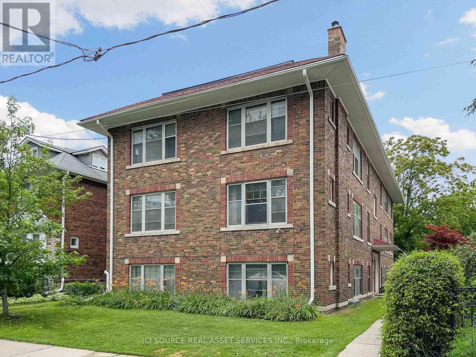 3 - 12 Kendal Avenue, Toronto, Ontario  M5R 1L7 - Photo 2 - C12520432