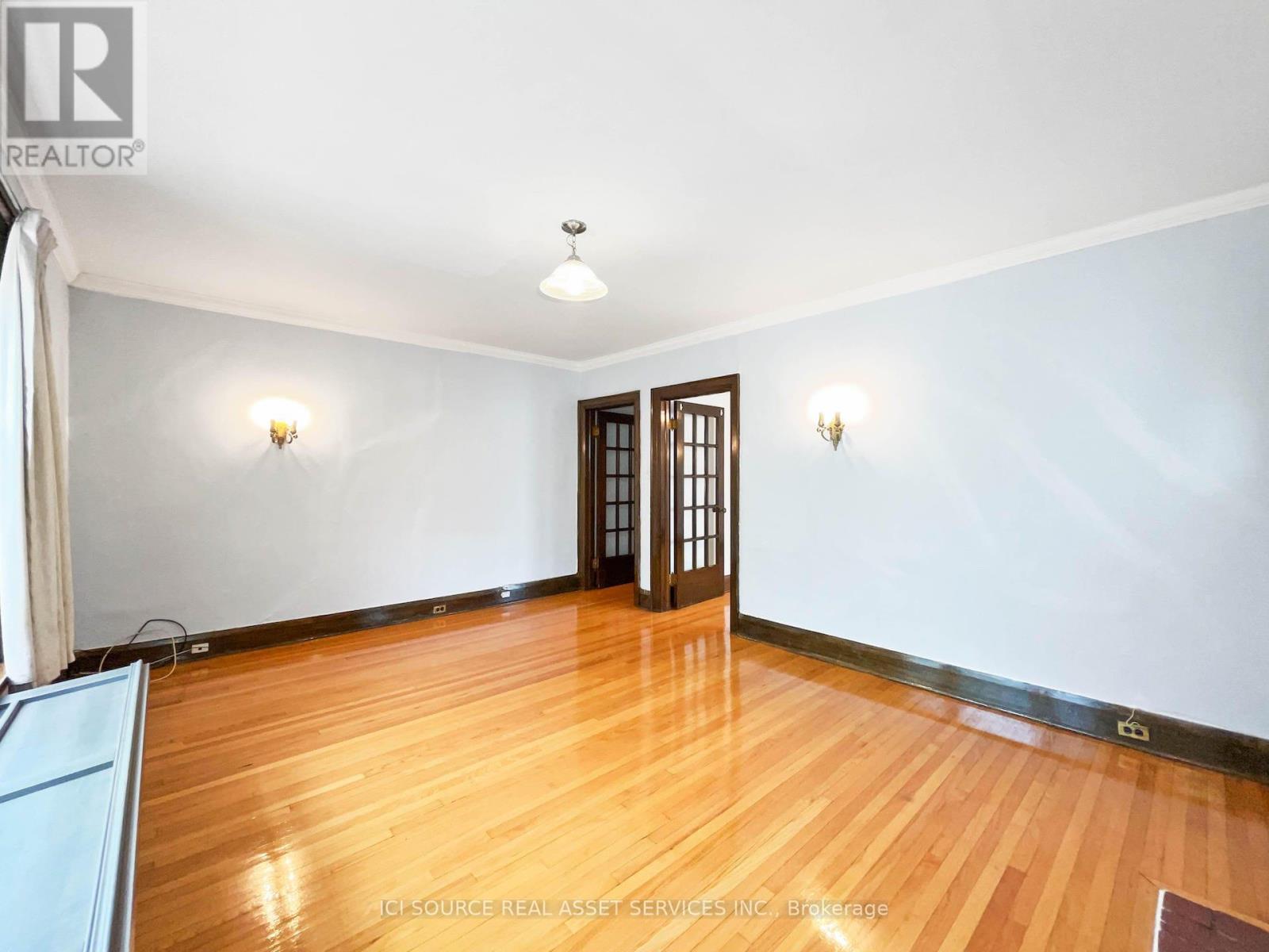 3 - 12 Kendal Avenue, Toronto, Ontario  M5R 1L7 - Photo 5 - C12520432