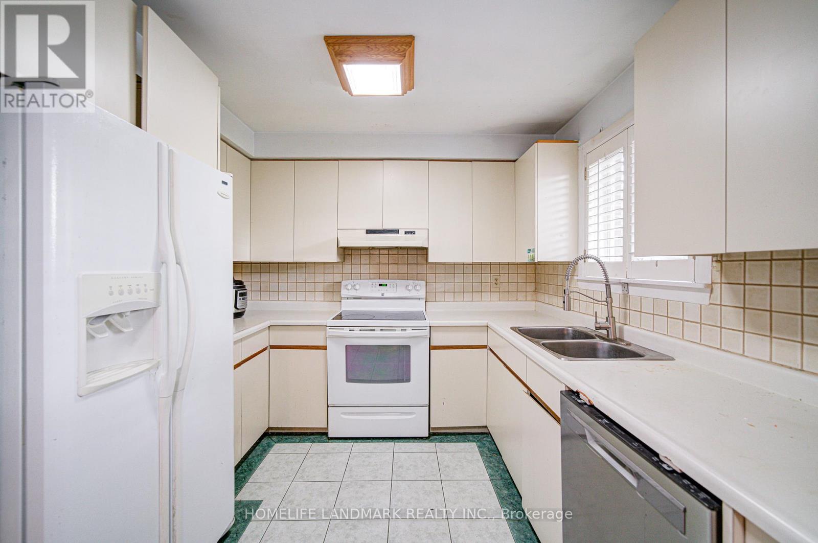 52 Deepdale Drive, Toronto, Ontario  M1S 2N5 - Photo 14 - E12520386