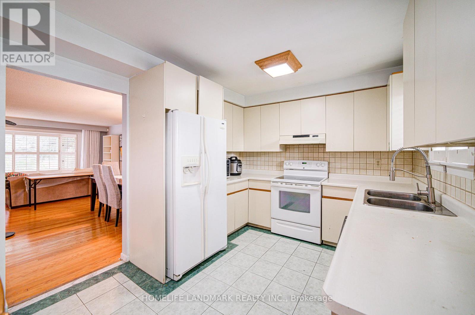 52 Deepdale Drive, Toronto, Ontario  M1S 2N5 - Photo 15 - E12520386