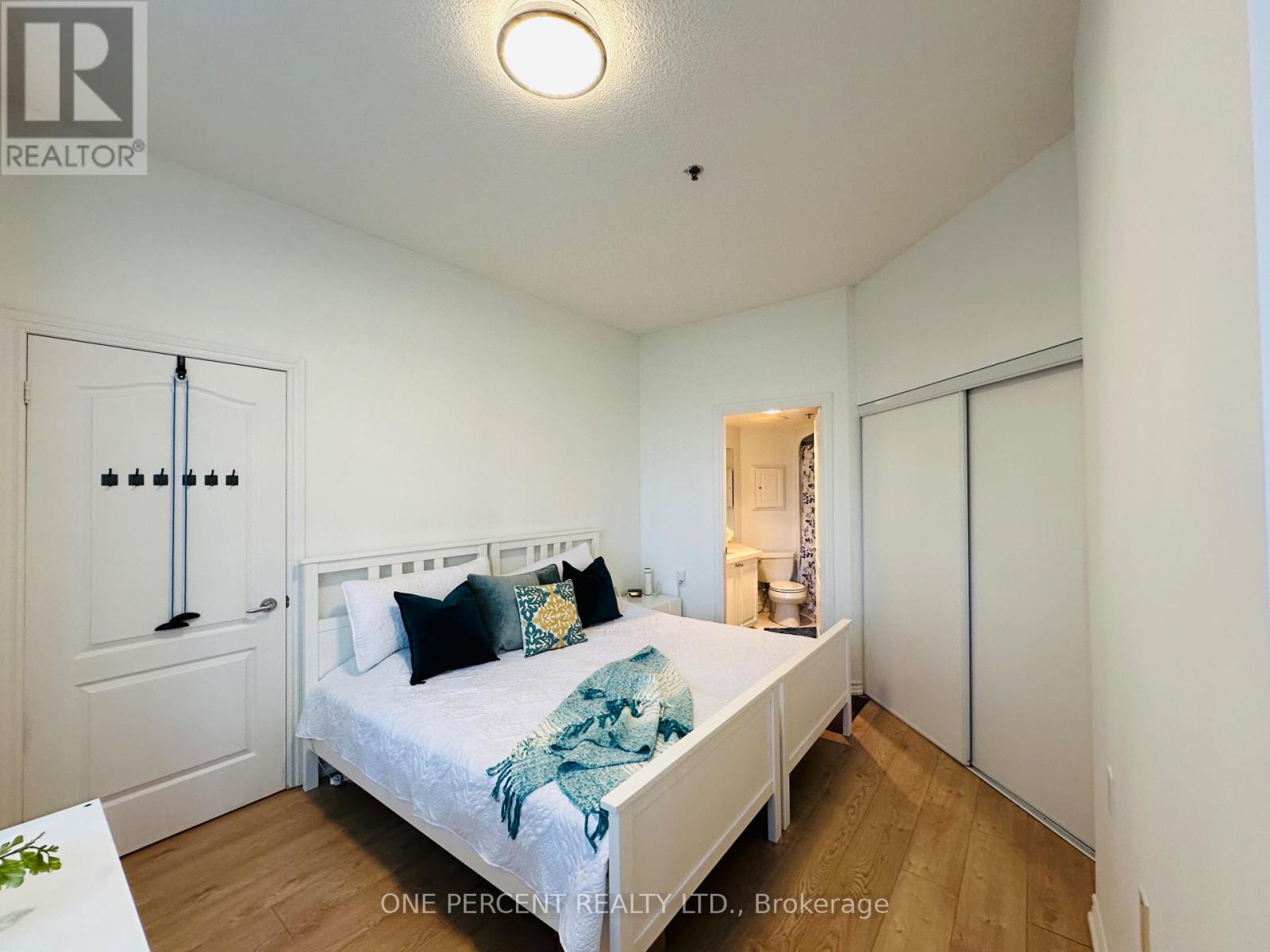 103 - 4640 Kimbermount Avenue, Mississauga, Ontario  L5M 5W6 - Photo 24 - W12520376