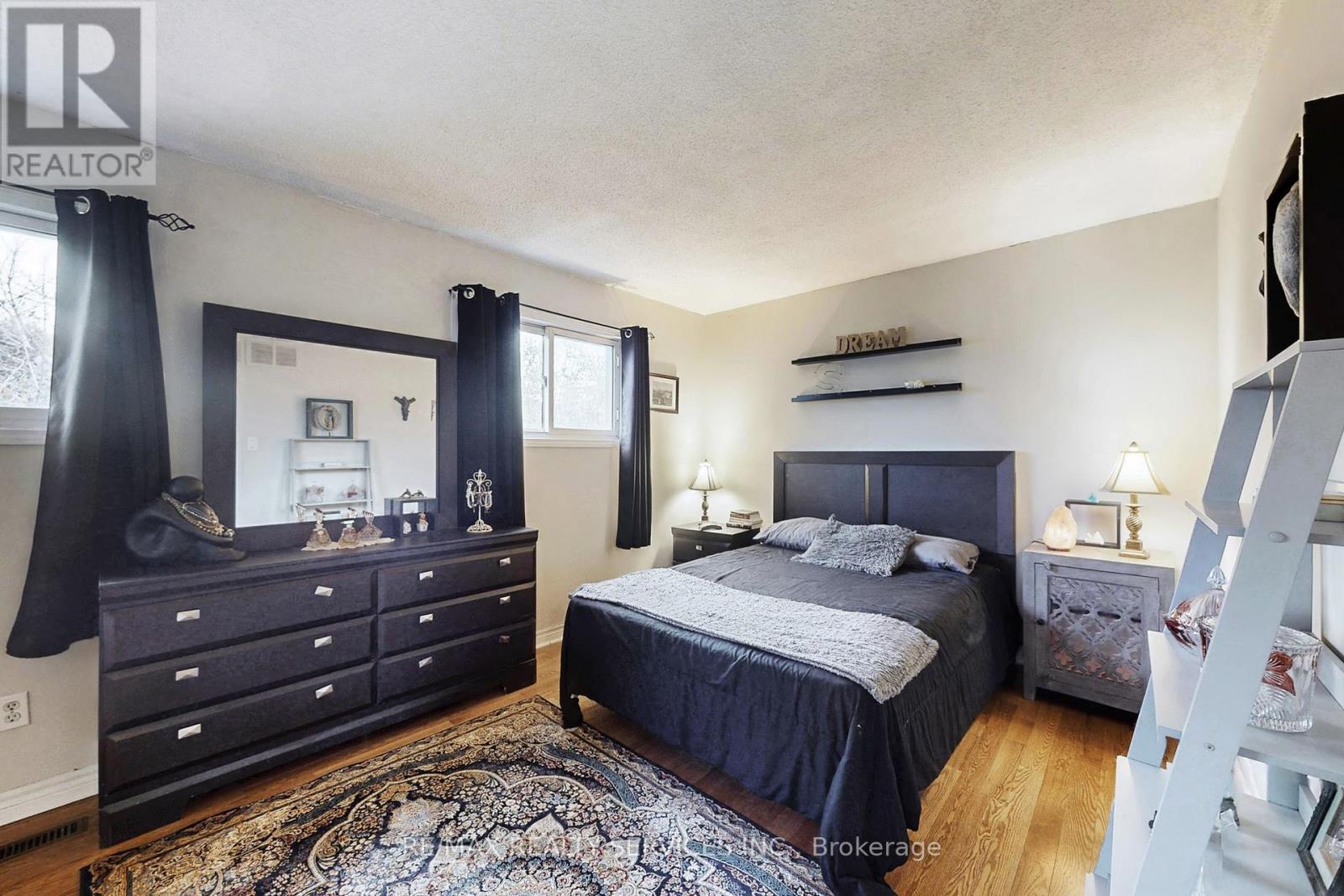 8 Stephensen Court, Brampton, Ontario  L6V 3X8 - Photo 21 - W12520408