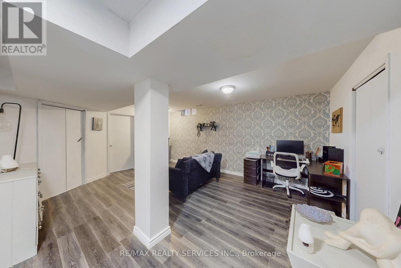 8 Stephensen Court, Brampton, Ontario  L6V 3X8 - Photo 33 - W12520408