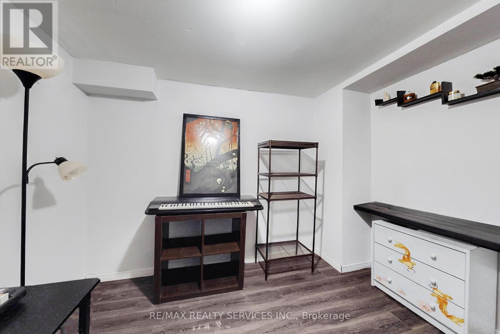 8 Stephensen Court, Brampton, Ontario  L6V 3X8 - Photo 38 - W12520408