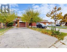 8 STEPHENSEN COURT, Brampton, Ontario