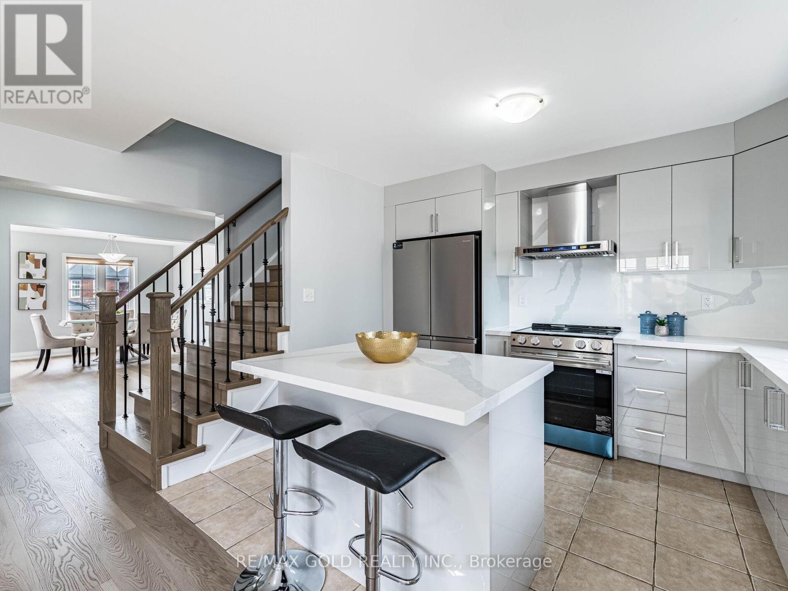 58 Donomore Drive, Brampton, Ontario  L7A 0S6 - Photo 17 - W12520410