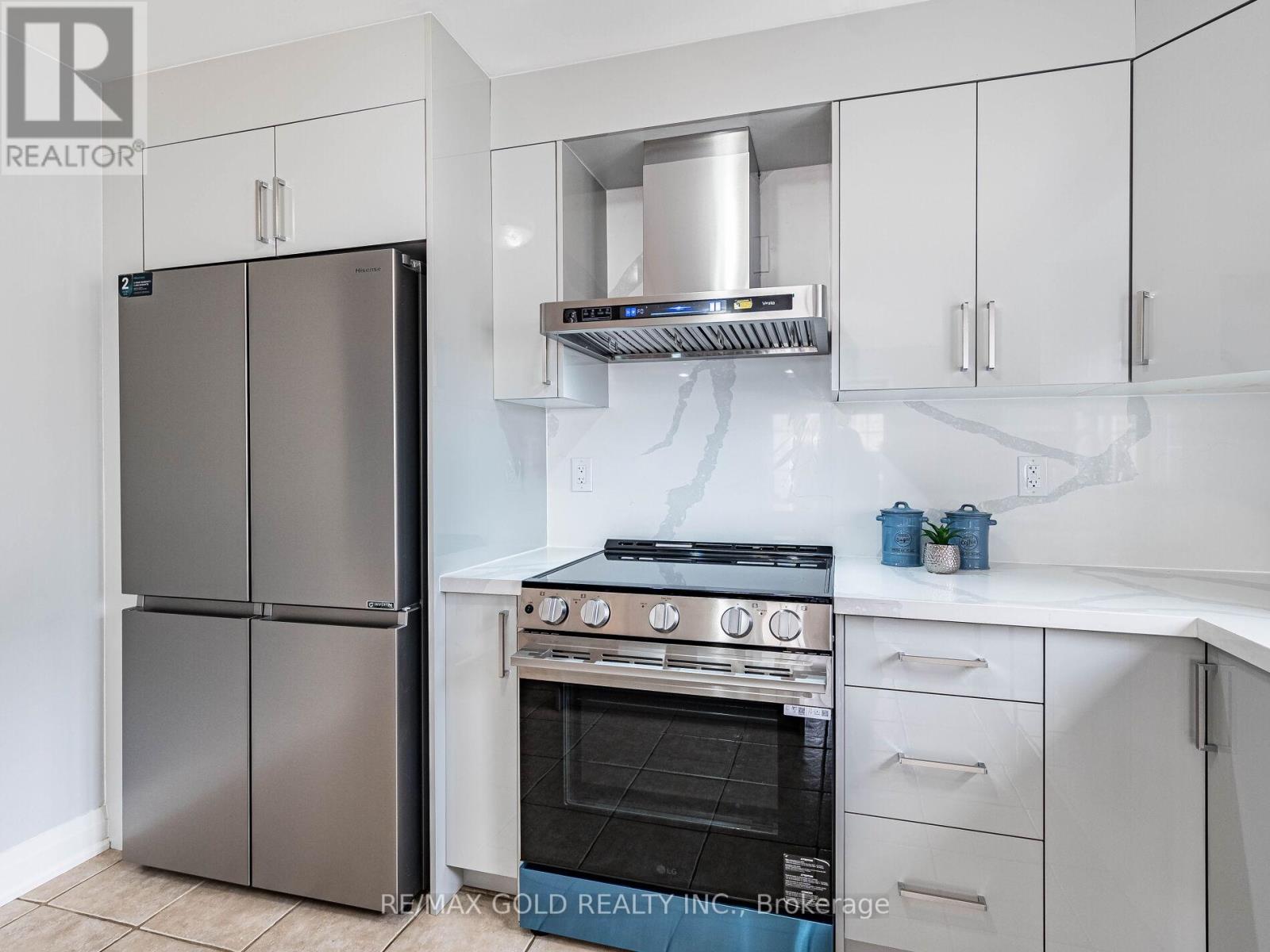 58 Donomore Drive, Brampton, Ontario  L7A 0S6 - Photo 18 - W12520410