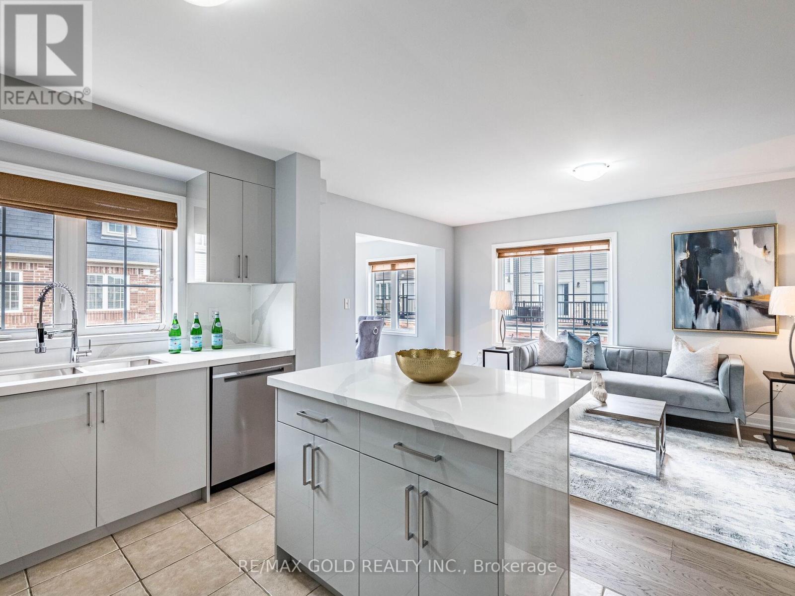 58 Donomore Drive, Brampton, Ontario  L7A 0S6 - Photo 20 - W12520410