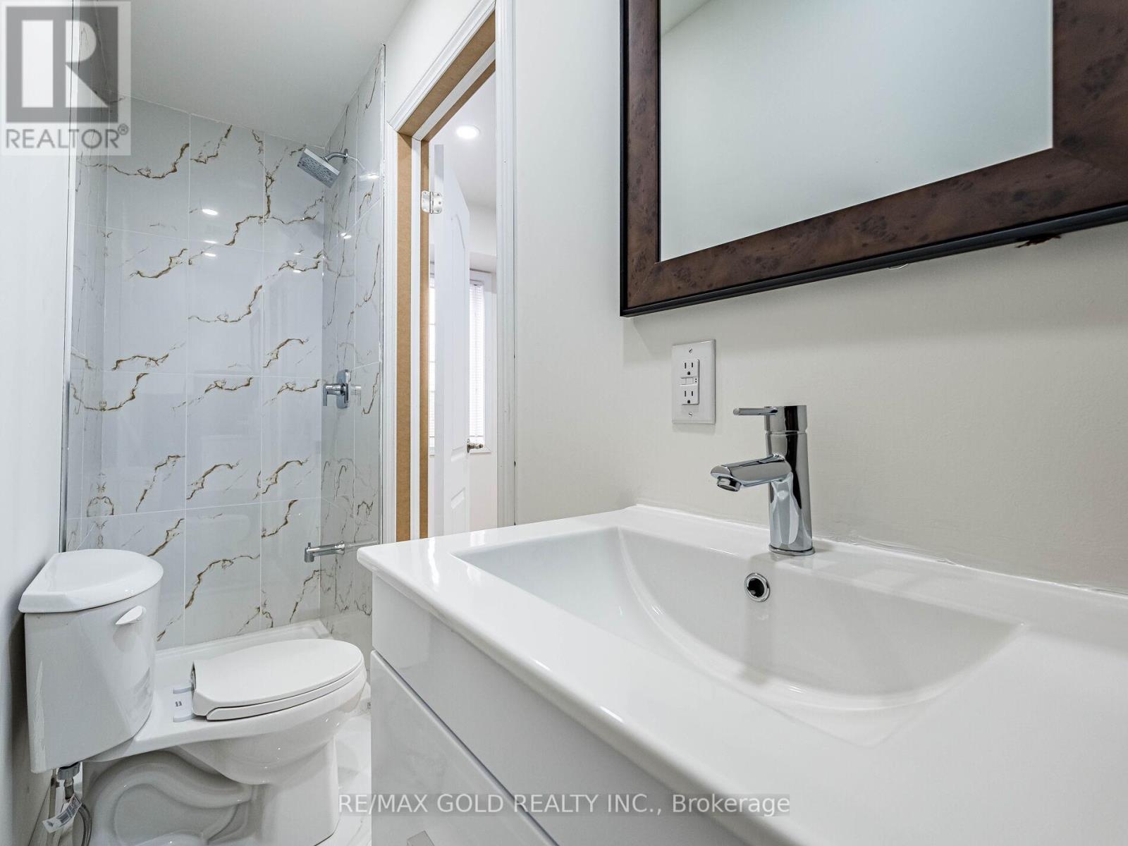 58 Donomore Drive, Brampton, Ontario  L7A 0S6 - Photo 39 - W12520410