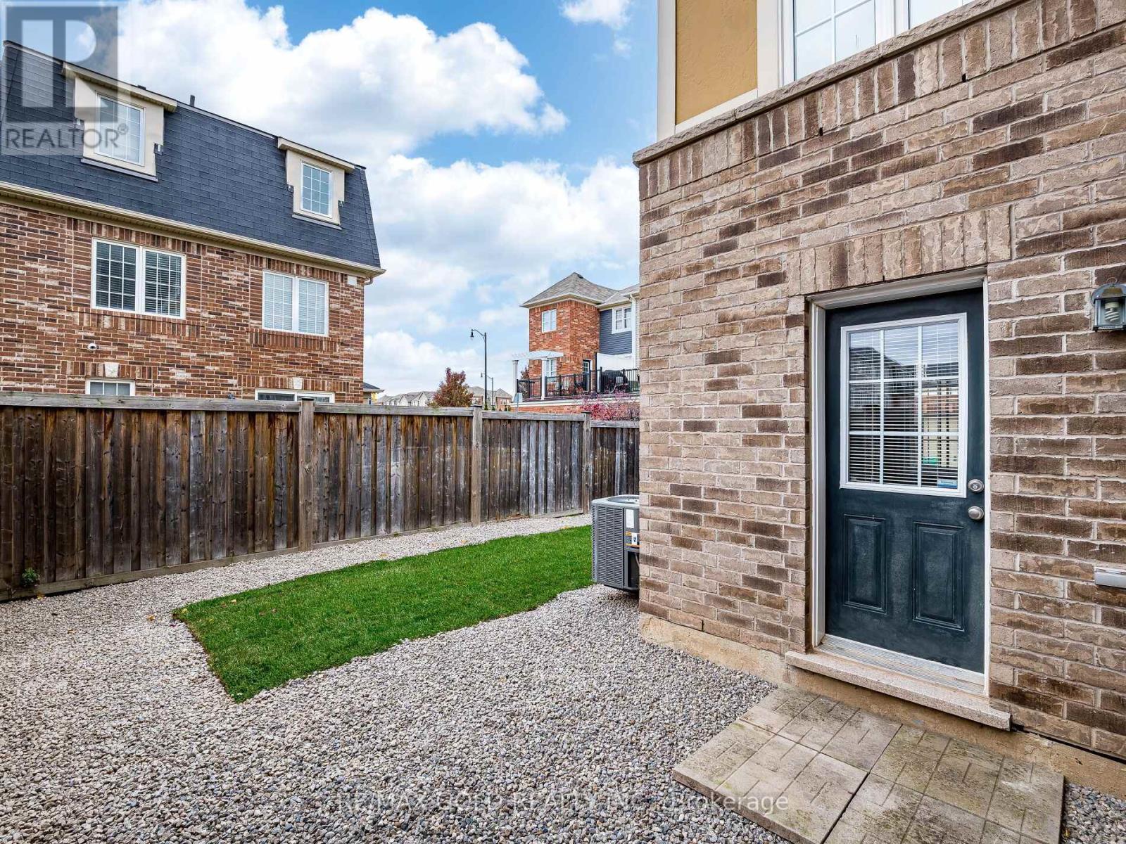 58 Donomore Drive, Brampton, Ontario  L7A 0S6 - Photo 41 - W12520410