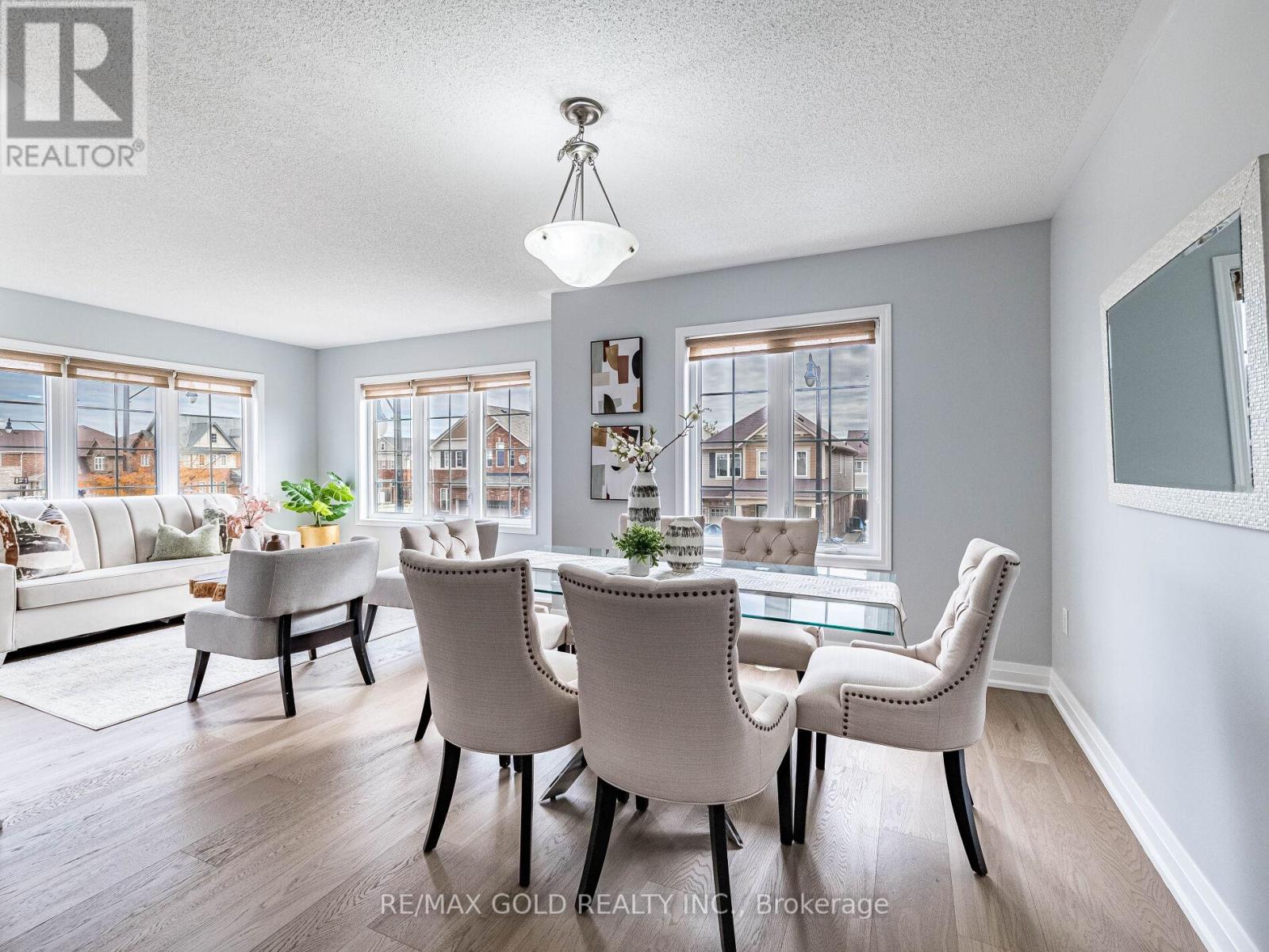 58 Donomore Drive, Brampton, Ontario  L7A 0S6 - Photo 6 - W12520410