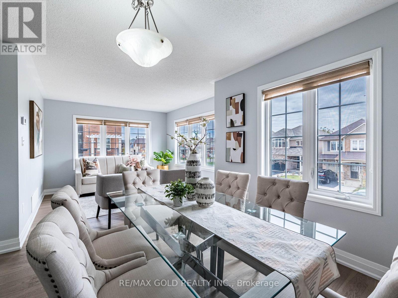 58 Donomore Drive, Brampton, Ontario  L7A 0S6 - Photo 7 - W12520410