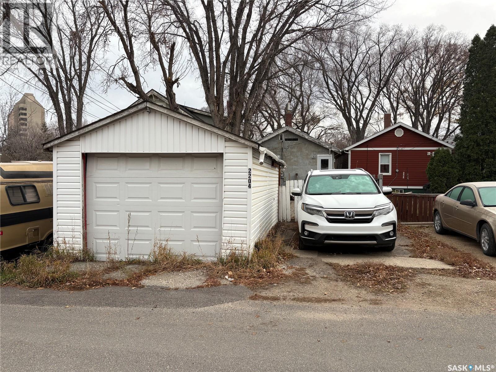 2204 Montreal Street, Regina, Saskatchewan  S4P 0W4 - Photo 12 - SK023639