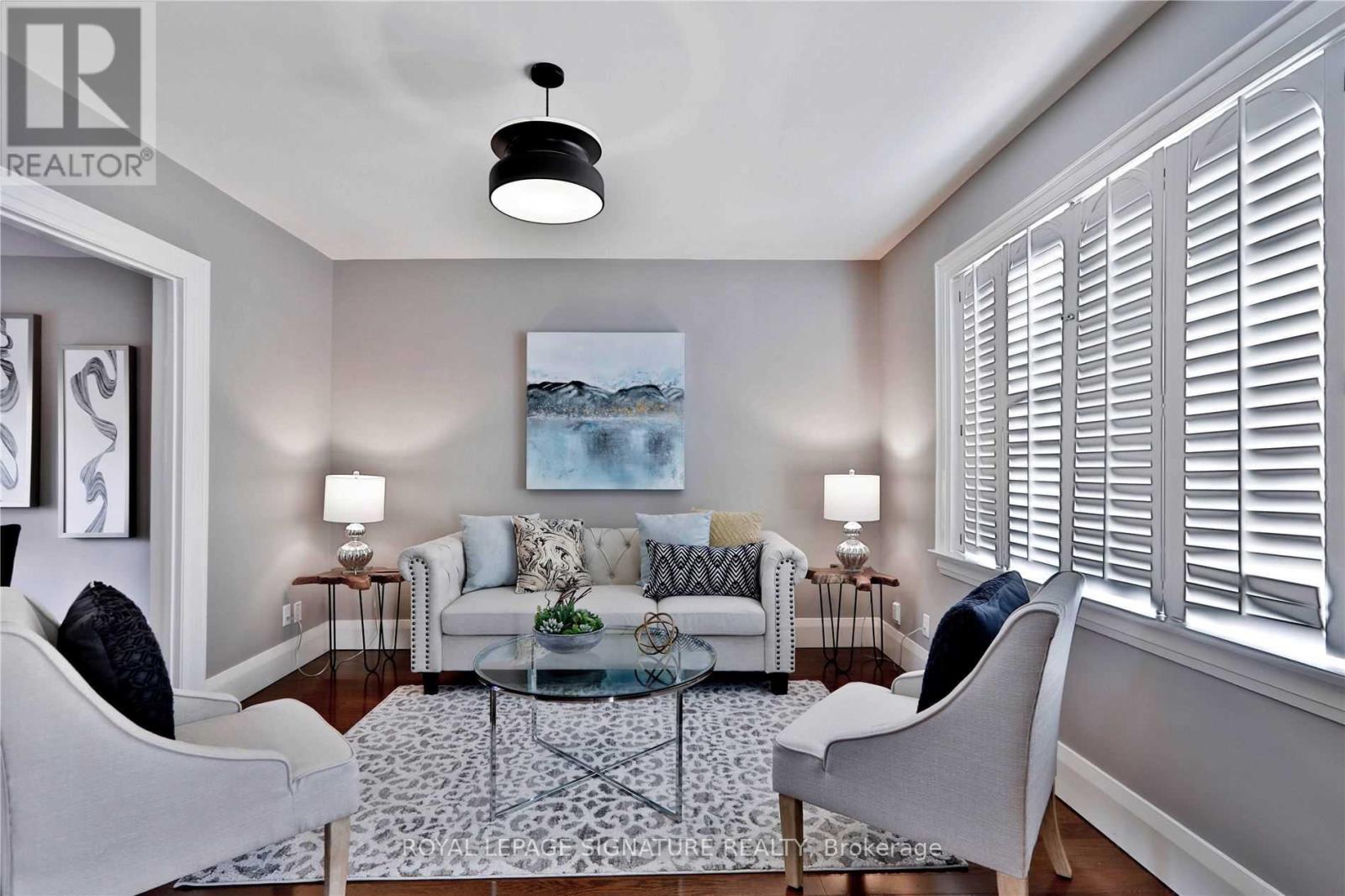 372 ROEHAMPTON AVENUE, Toronto, Ontario