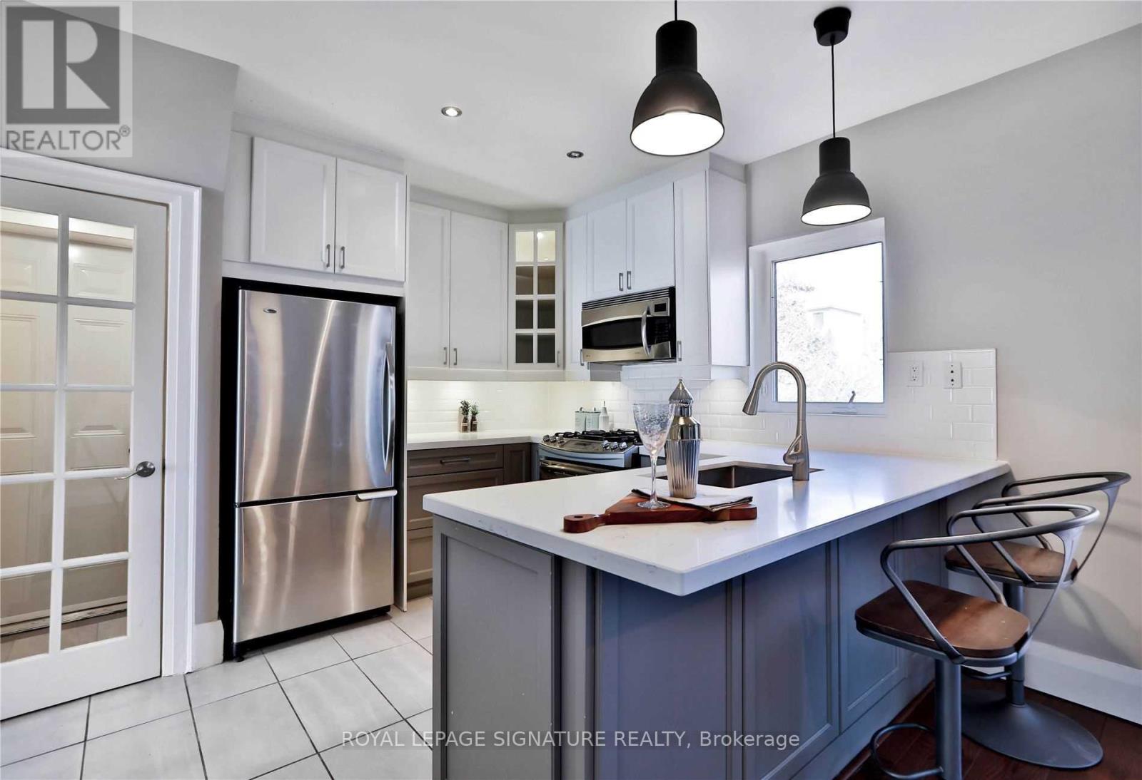 372 Roehampton Avenue, Toronto, Ontario  M4P 1S4 - Photo 11 - C12520460